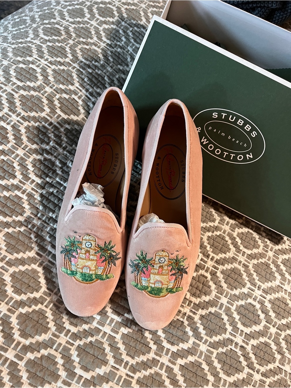Stubbs & Wootton Women's Pink Clock Tower Embroidered Velvet Slippers size 8-1/2
